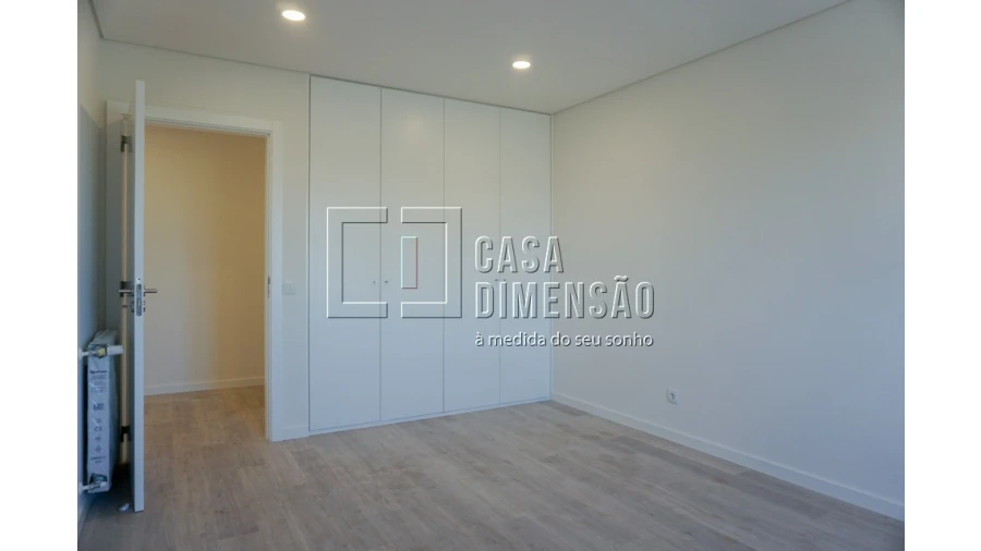Apartamento T3 para Venda em Carnaxide e Queijas Foto 9