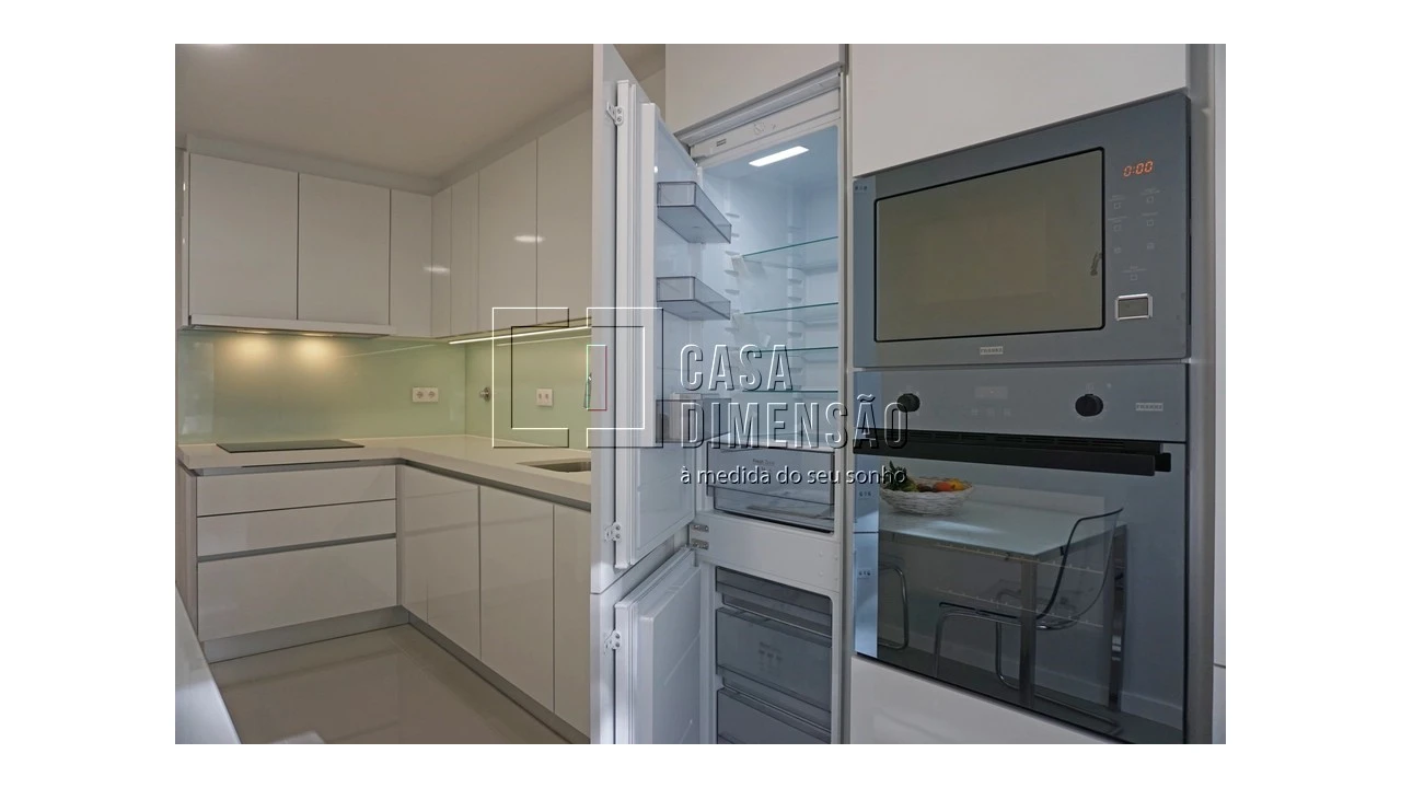 Apartamento T2 para Venda em Carnaxide e Queijas Foto 24