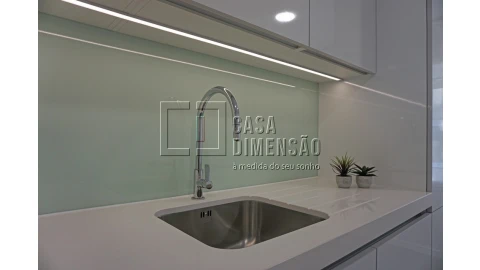 Apartamento T2 para Venda em Carnaxide e Queijas