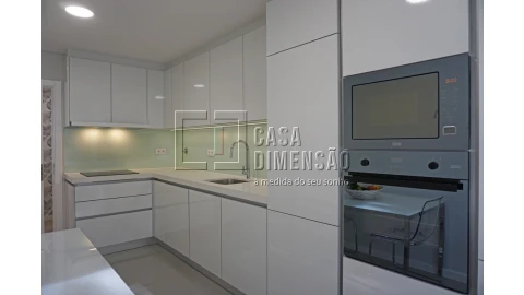 Apartamento T2 para Venda em Carnaxide e Queijas