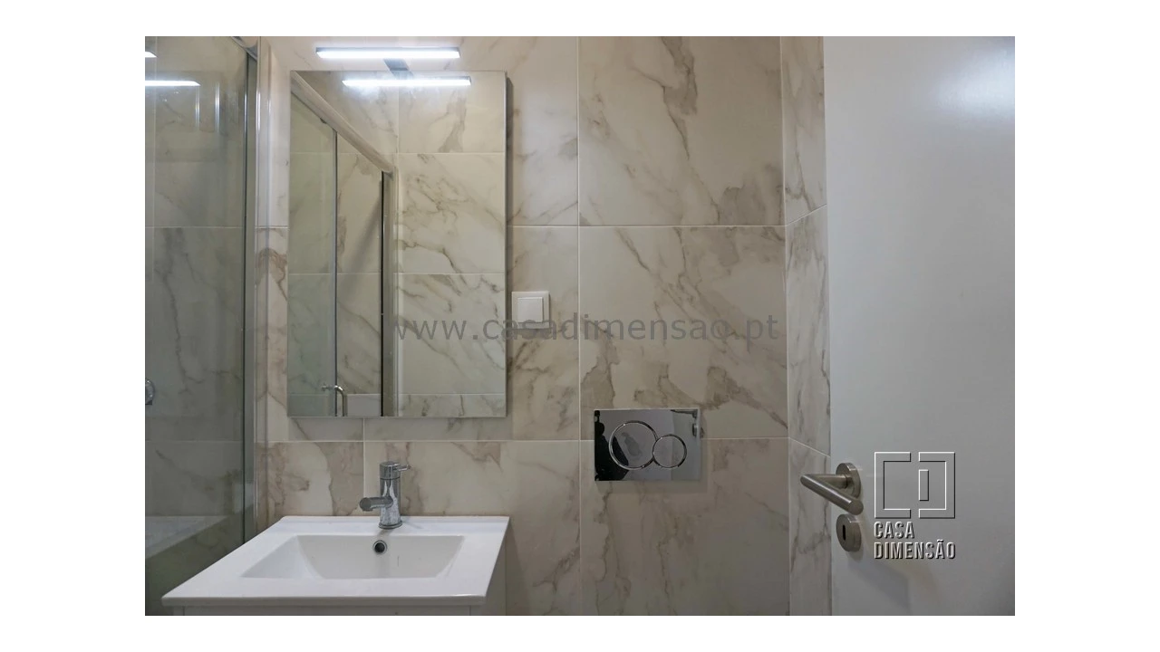 Apartamento T3 para Venda em Algés, Linda-A-Velha e Cruz Quebrada-Dafundo Foto 13