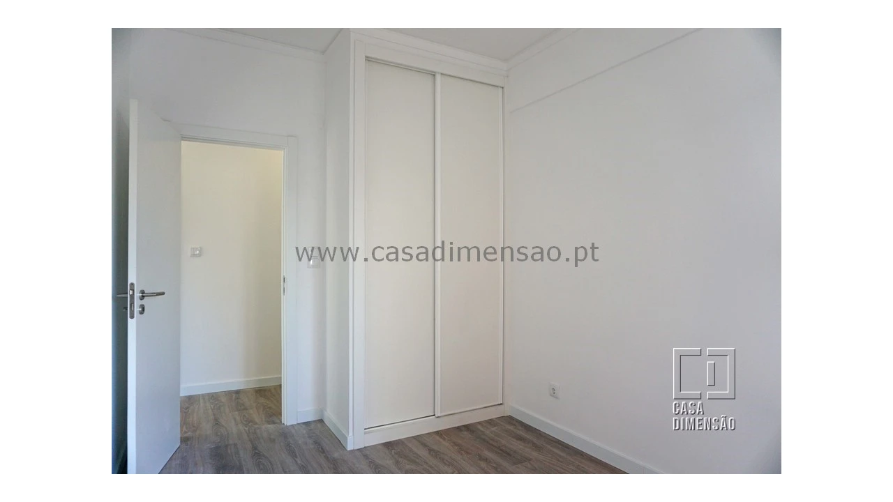 Apartamento T3 para Venda em Algés, Linda-A-Velha e Cruz Quebrada-Dafundo Foto 18
