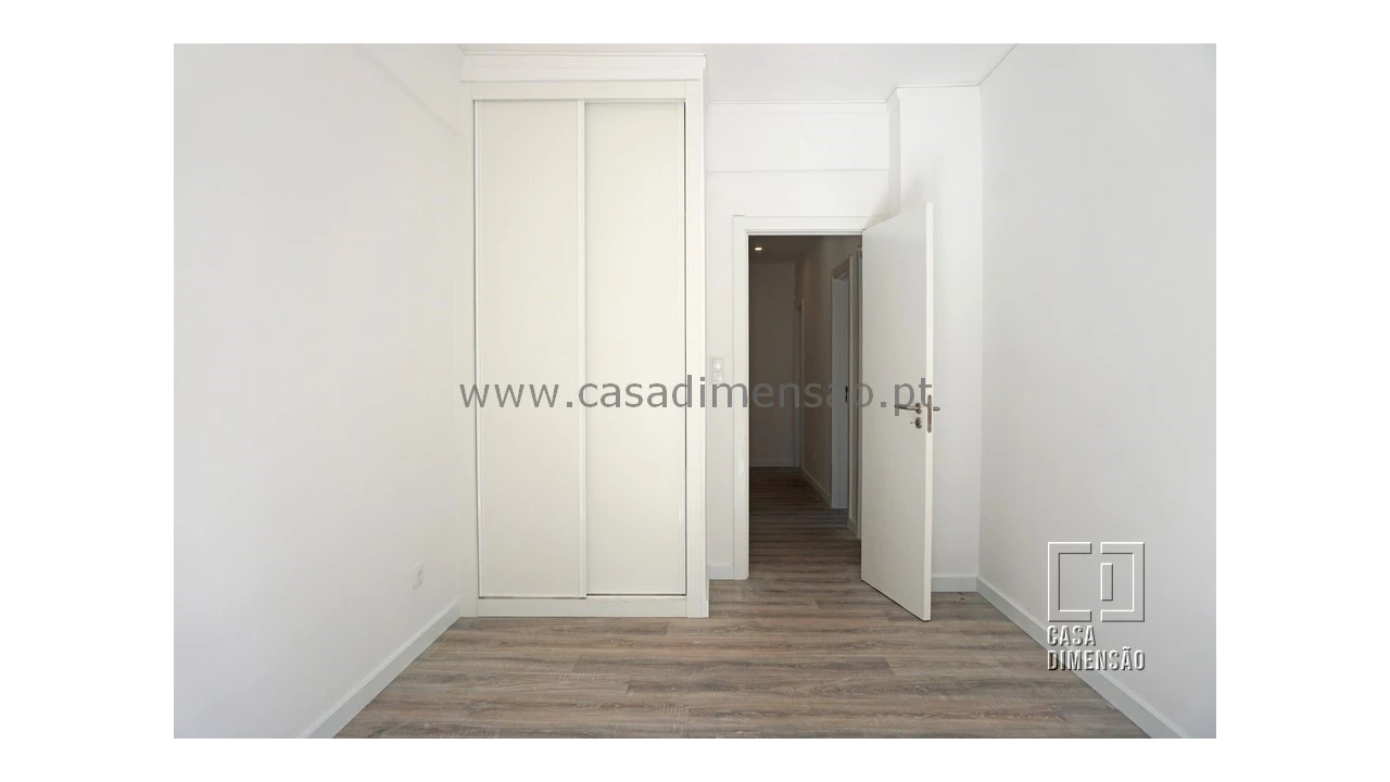 Apartamento T3 para Venda em Algés, Linda-A-Velha e Cruz Quebrada-Dafundo Foto 24