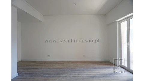 Apartamento T3 para Venda em Algés, Linda-A-Velha e Cruz Quebrada-Dafundo