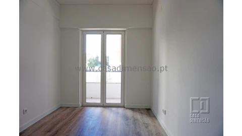 Apartamento T3 para Venda em Algés, Linda-A-Velha e Cruz Quebrada-Dafundo
