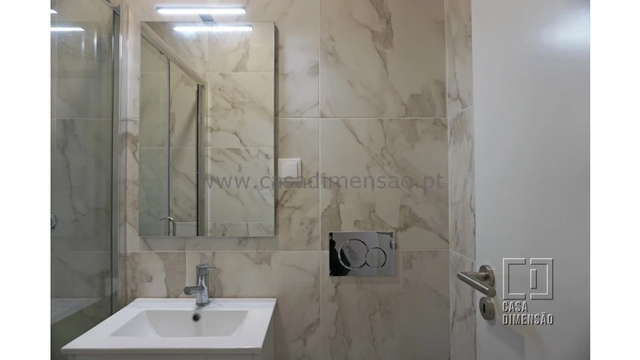 Apartamento T3 para Venda em Algés, Linda-A-Velha e Cruz Quebrada-Dafundo Foto 13
