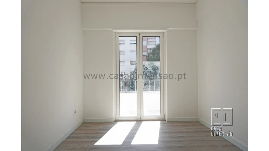 Apartamento T3 para Venda em Algés, Linda-A-Velha e Cruz Quebrada-Dafundo Foto 23