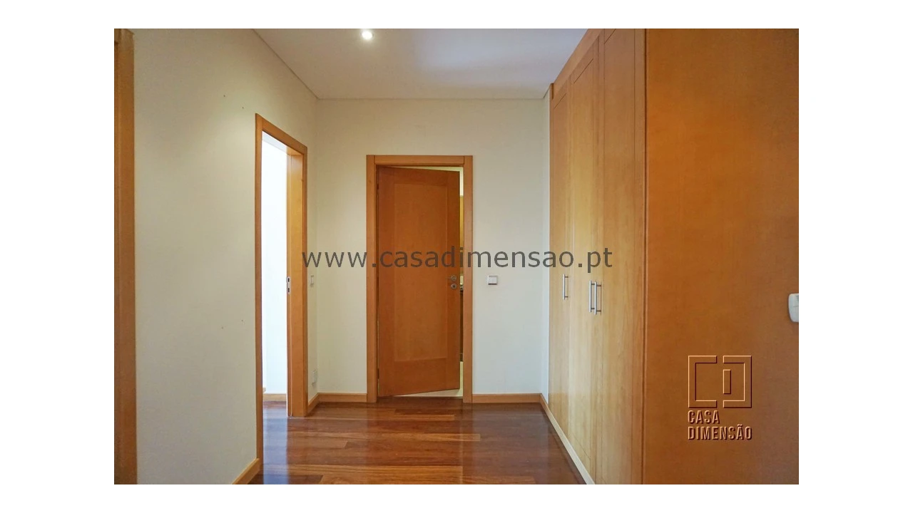 Apartamento T1 para Venda em Barcarena Foto 4