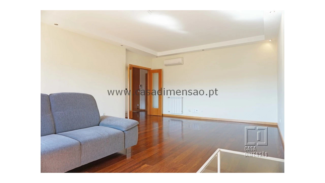 Apartamento T1 para Venda em Barcarena Foto 11