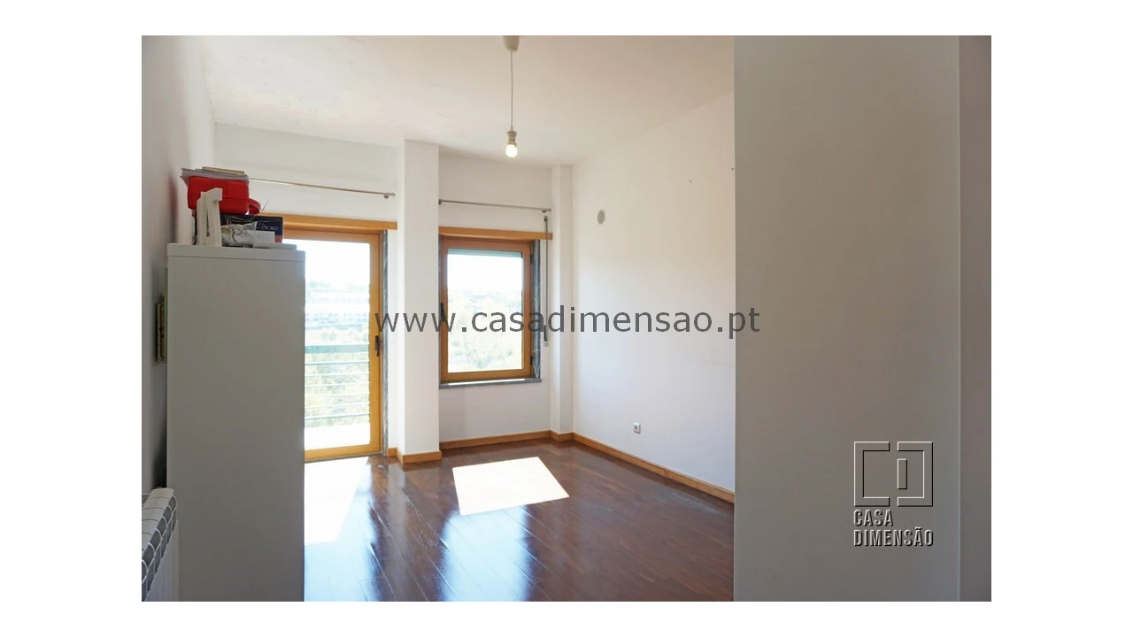 Apartamento T1 para Venda em Barcarena Foto 32