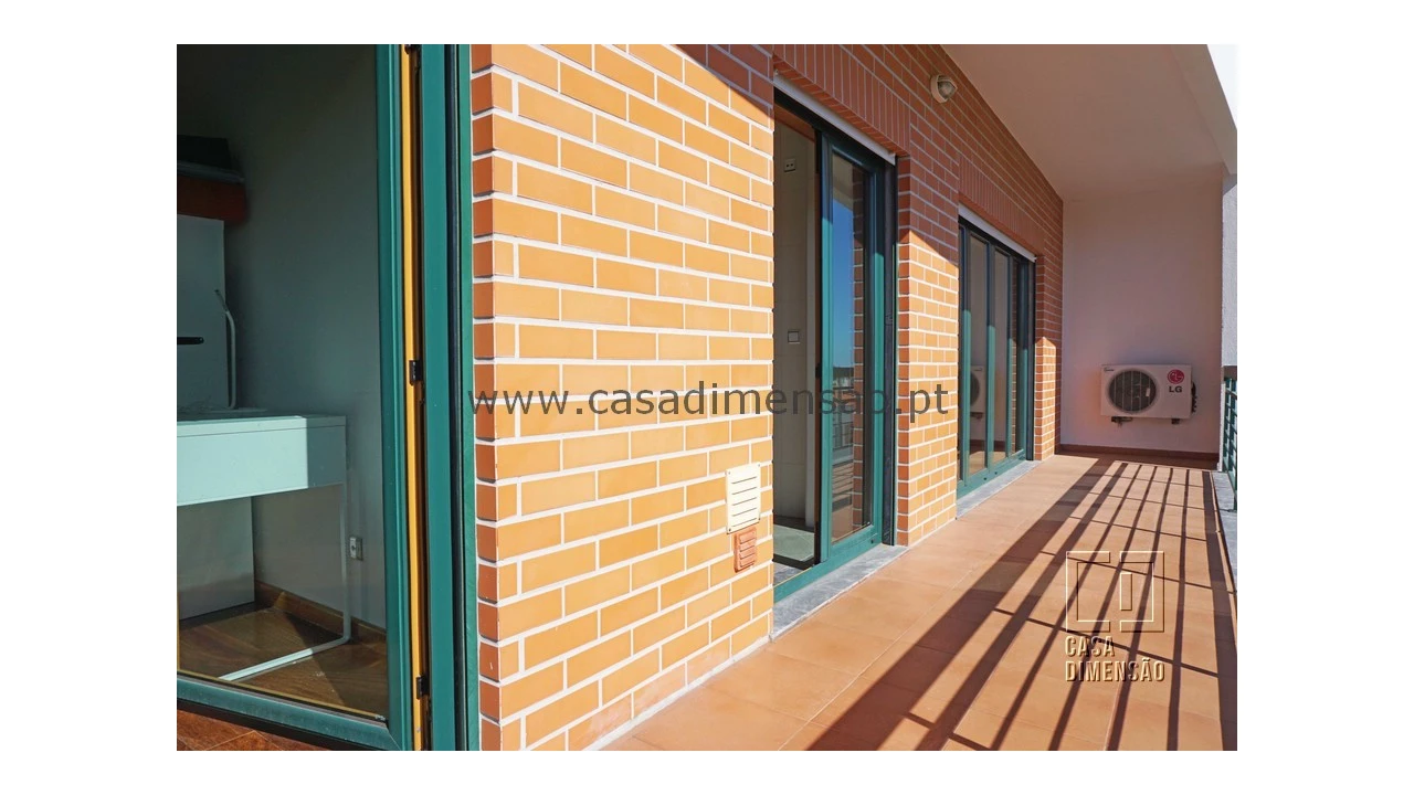 Apartamento T1 para Venda em Barcarena Foto 1