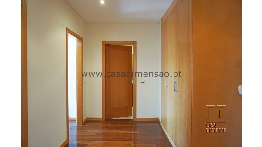 Apartamento T1 para Venda em Barcarena Foto 4