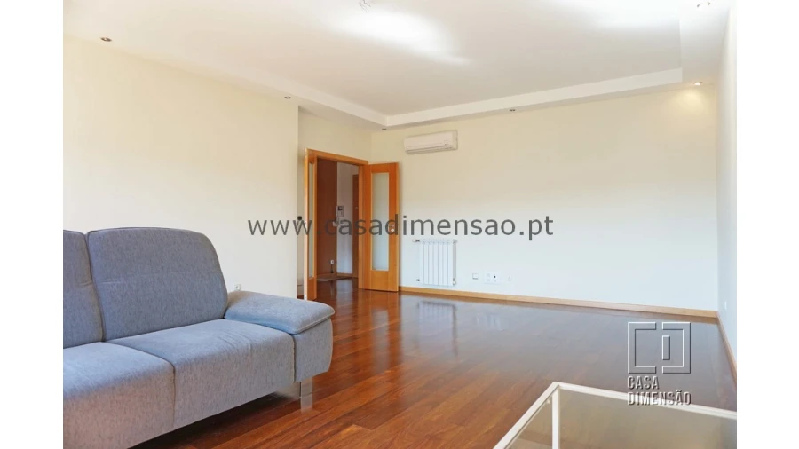 Apartamento T1 para Venda em Barcarena Foto 11