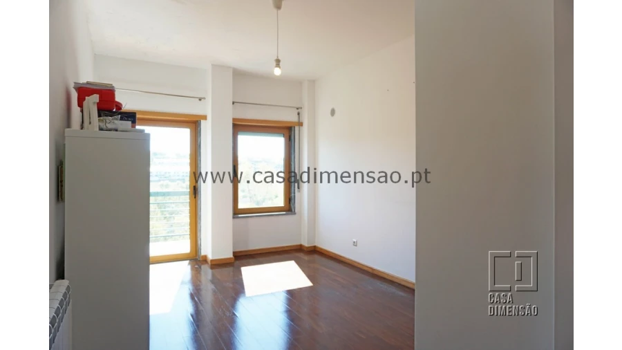Apartamento T1 para Venda em Barcarena Foto 32