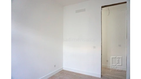 Apartamento T3 para Venda em Arroios