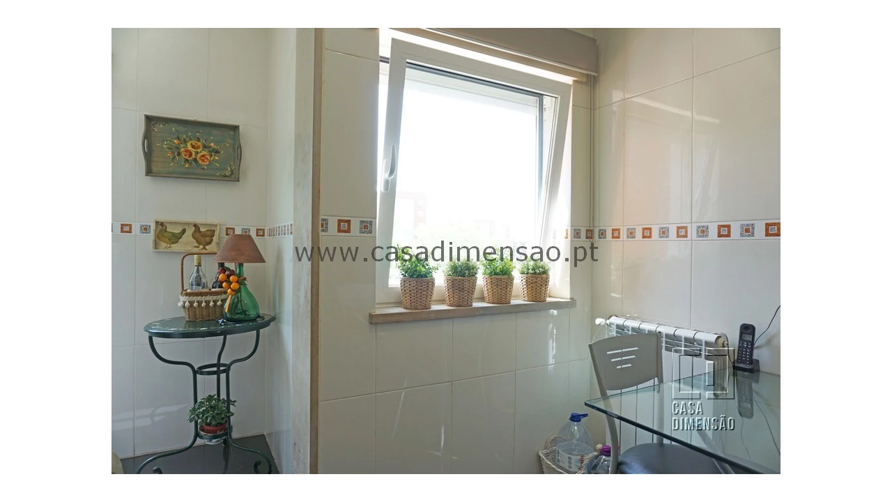 Apartamento T3 para Venda em Carnaxide e Queijas Foto 30