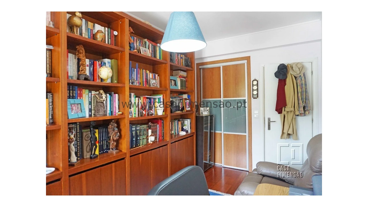 Apartamento T3 para Venda em Carnaxide e Queijas Foto 41