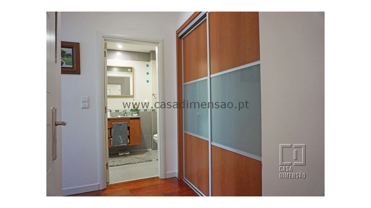 Apartamento T3 para Venda em Carnaxide e Queijas Foto 44