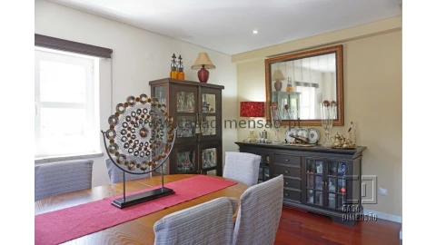 Apartamento T3 para Venda em Carnaxide e Queijas