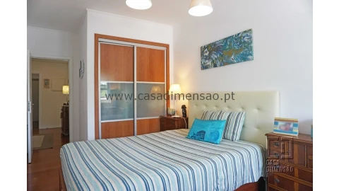 Apartamento T3 para Venda em Carnaxide e Queijas