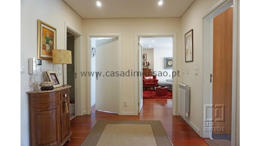 Apartamento T3 para Venda em Carnaxide e Queijas Foto 2