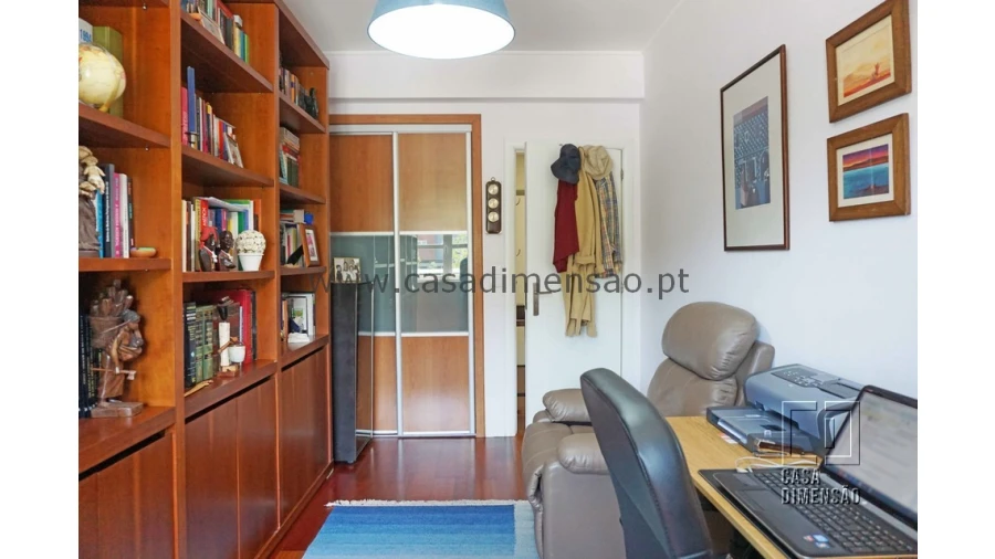 Apartamento T3 para Venda em Carnaxide e Queijas Foto 42