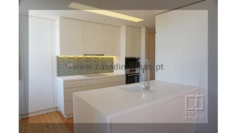 Apartamento T4 para Venda em São Vicente