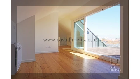 Apartamento T4 para Venda em São Vicente