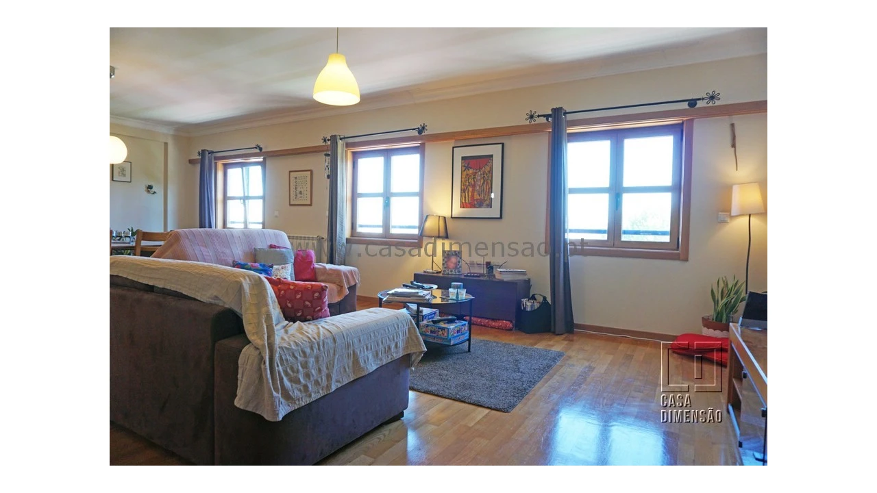 Apartamento T4 para Venda em Carnaxide e Queijas Foto 6