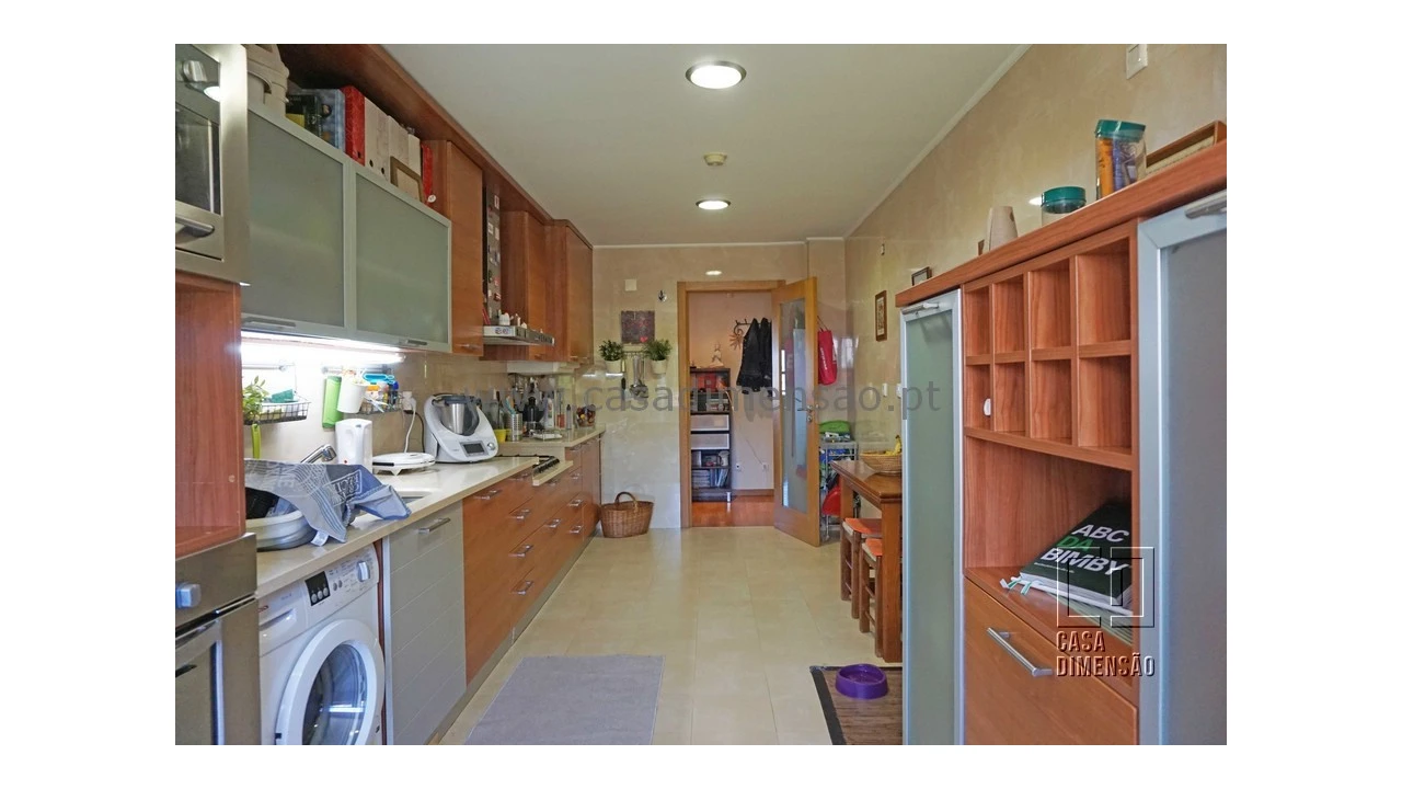 Apartamento T4 para Venda em Carnaxide e Queijas Foto 21
