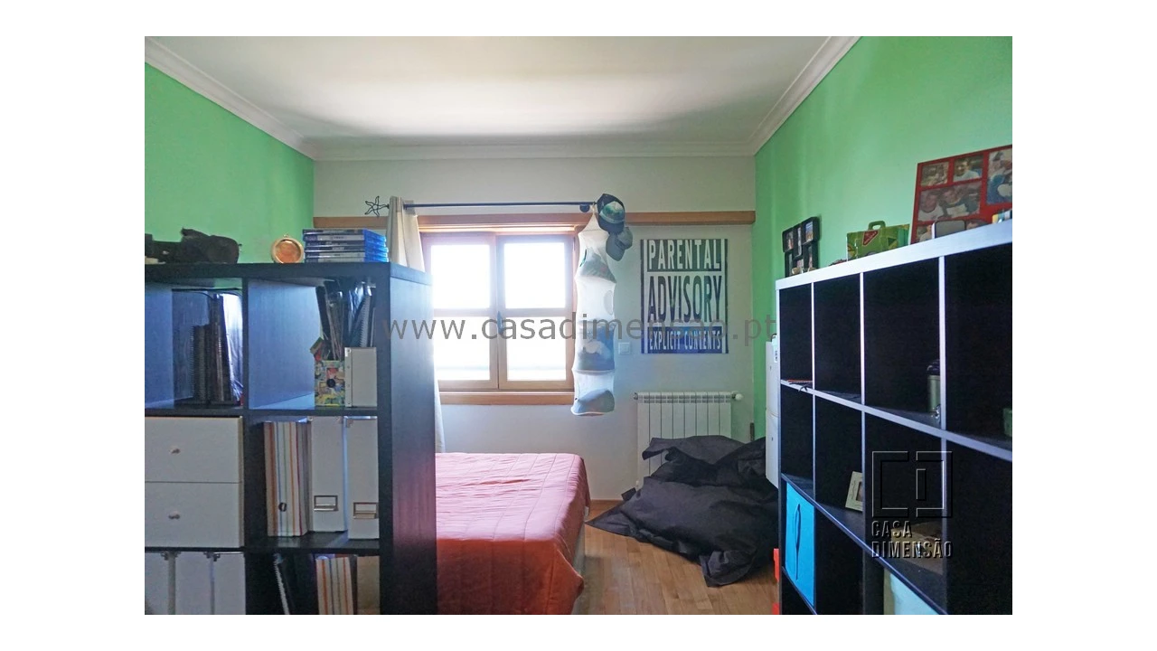 Apartamento T4 para Venda em Carnaxide e Queijas Foto 29