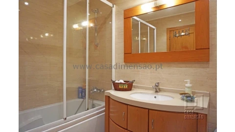 Apartamento T4 para Venda em Carnaxide e Queijas