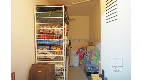 Apartamento T4 para Venda em Carnaxide e Queijas