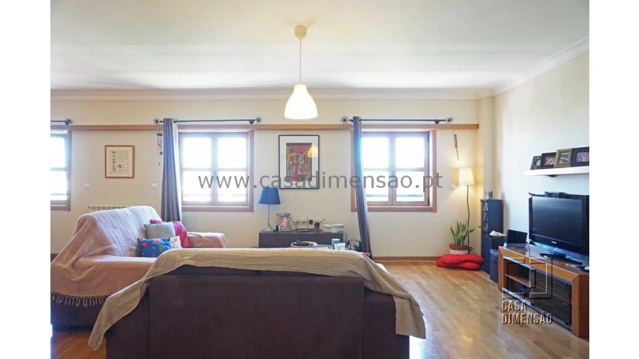 Apartamento T4 para Venda em Carnaxide e Queijas Foto 5