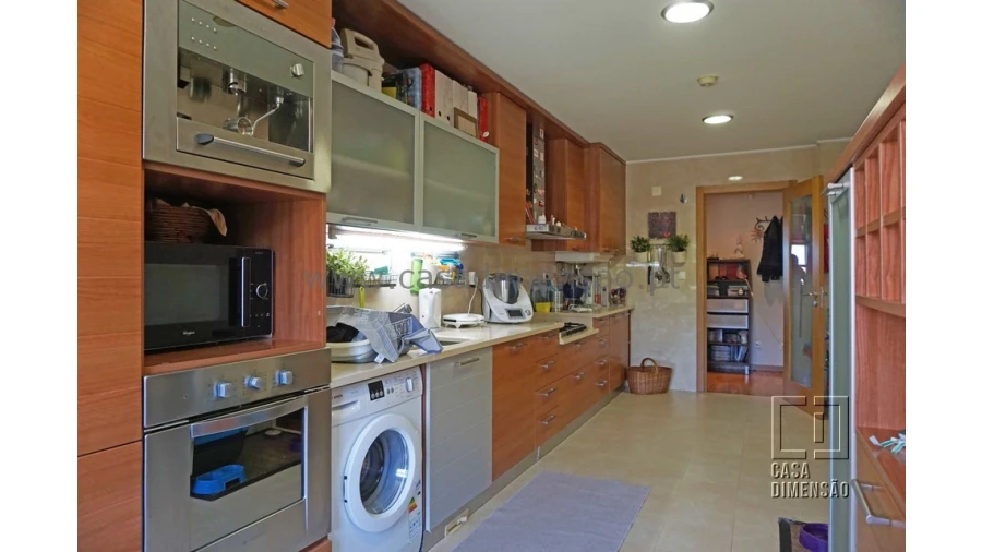 Apartamento T4 para Venda em Carnaxide e Queijas Foto 22