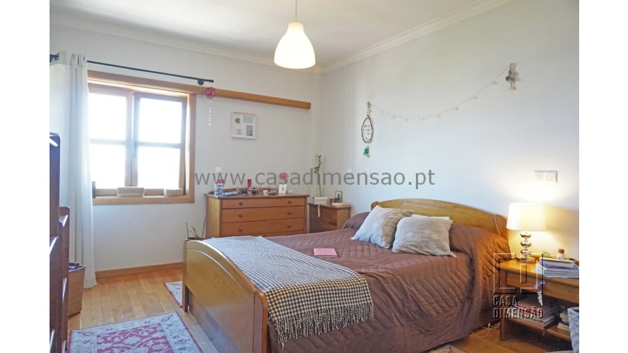 Apartamento T4 para Venda em Carnaxide e Queijas Foto 32