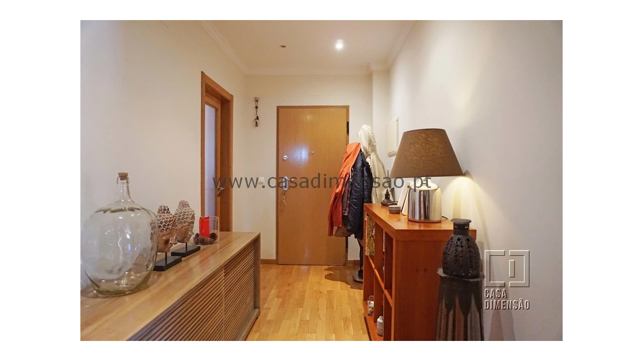 Apartamento T2 para Venda em Barcarena Foto 2