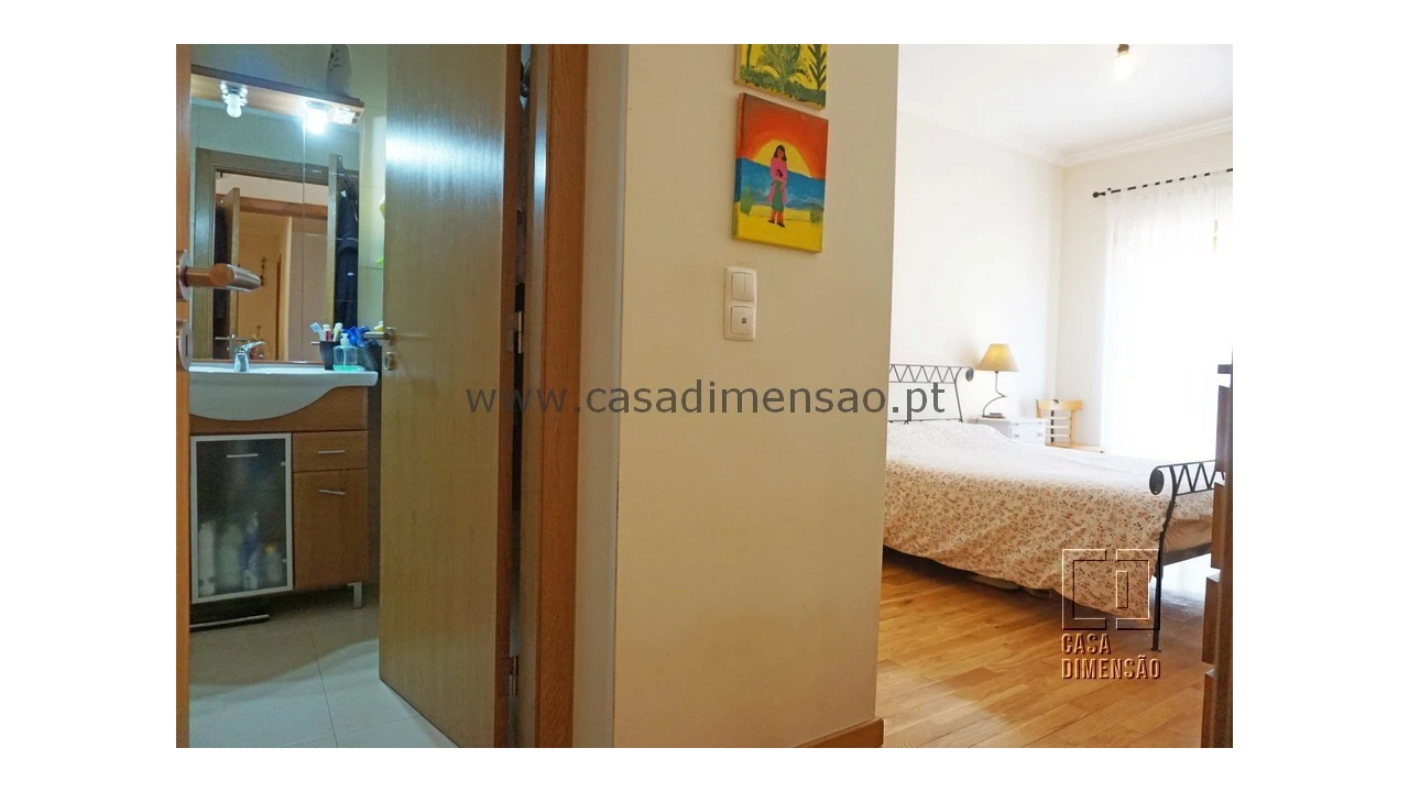 Apartamento T2 para Venda em Barcarena Foto 29