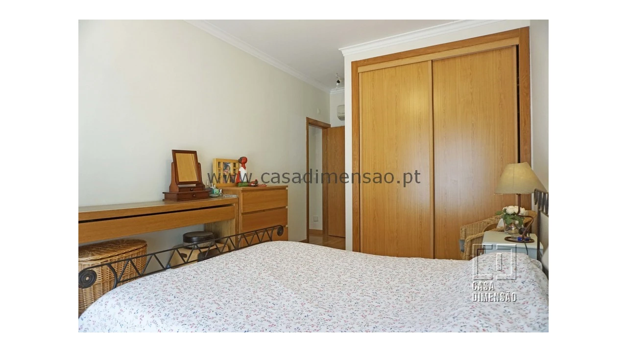 Apartamento T2 para Venda em Barcarena Foto 35