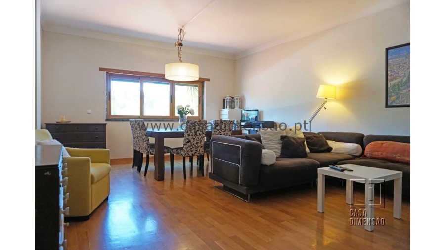 Apartamento T2 para Venda em Barcarena Foto 3