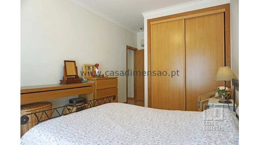 Apartamento T2 para Venda em Barcarena Foto 35