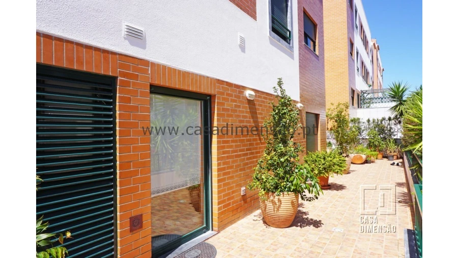 Apartamento T2 para Venda em Barcarena Foto 37