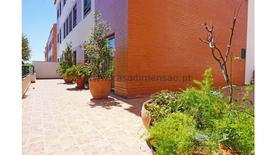 Apartamento T2 para Venda em Barcarena Foto 40