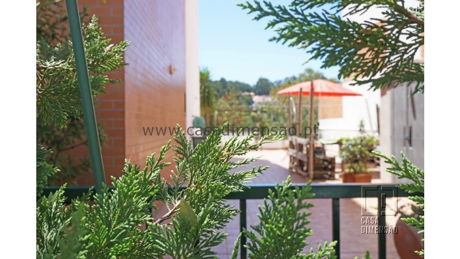 Apartamento T2 para Venda em Barcarena Foto 49