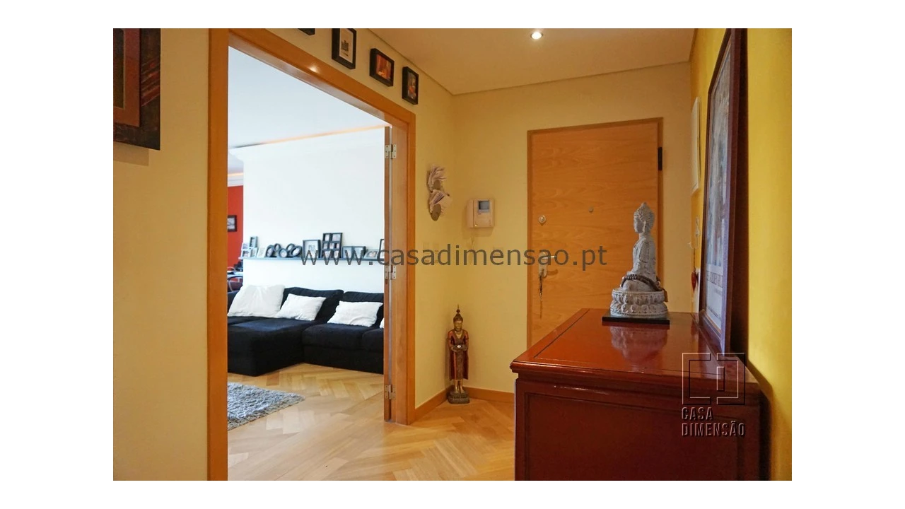 Apartamento T3 para Venda em Barcarena Foto 2