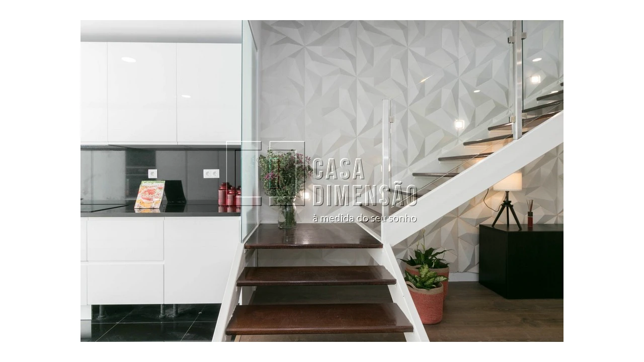 Moradia T4 para Venda em Alvalade Foto 16