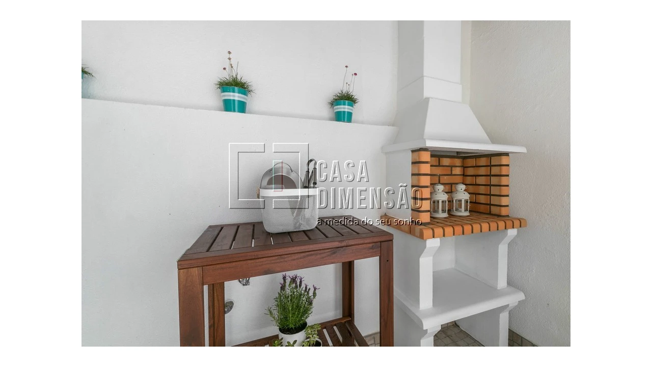 Moradia T4 para Venda em Alvalade Foto 23