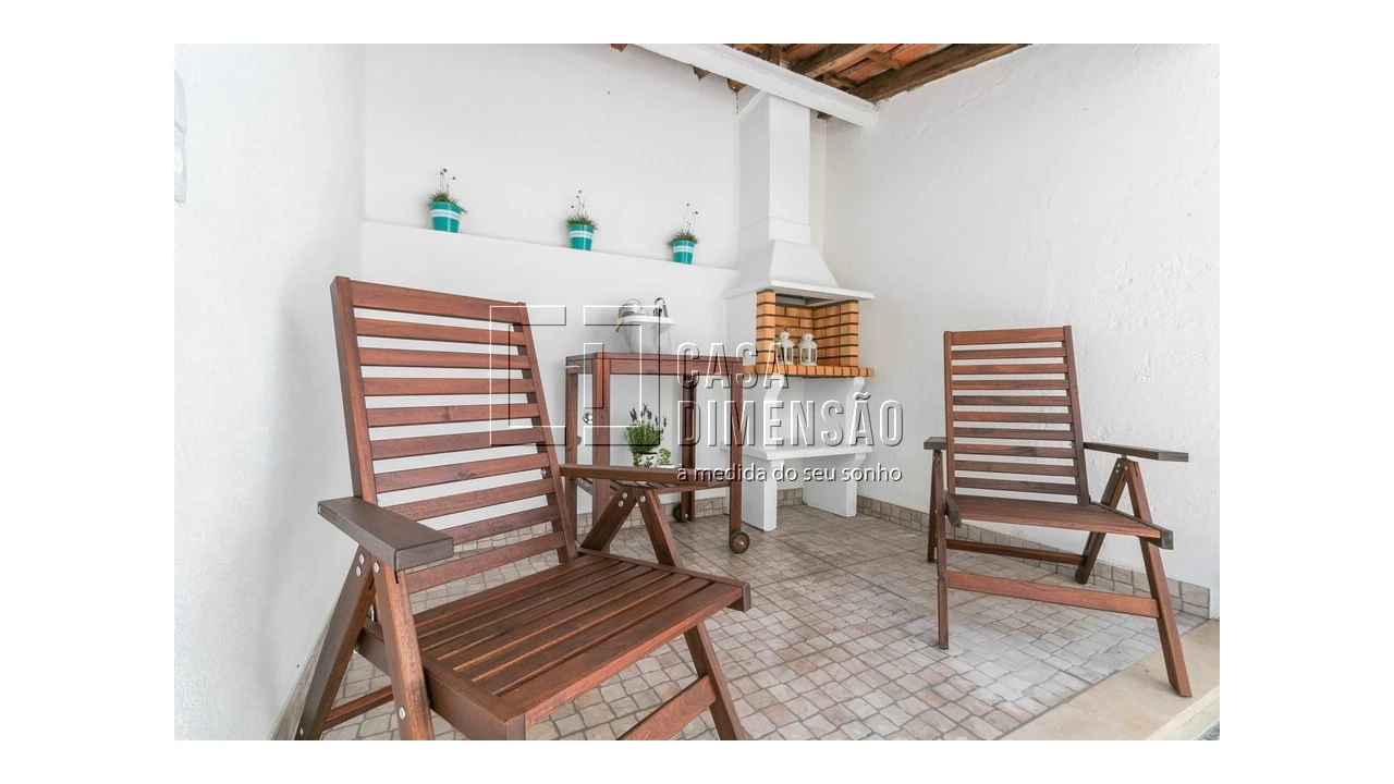 Moradia T4 para Venda em Alvalade Foto 24