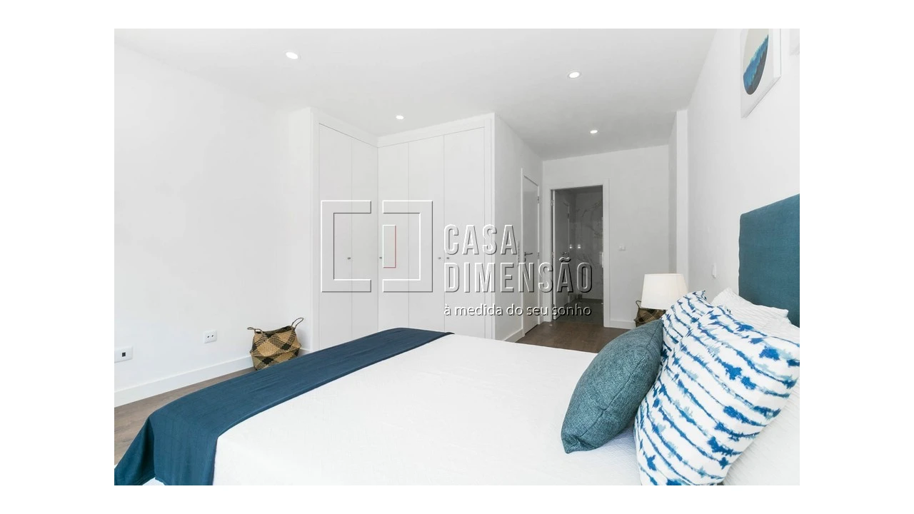 Moradia T4 para Venda em Alvalade Foto 26