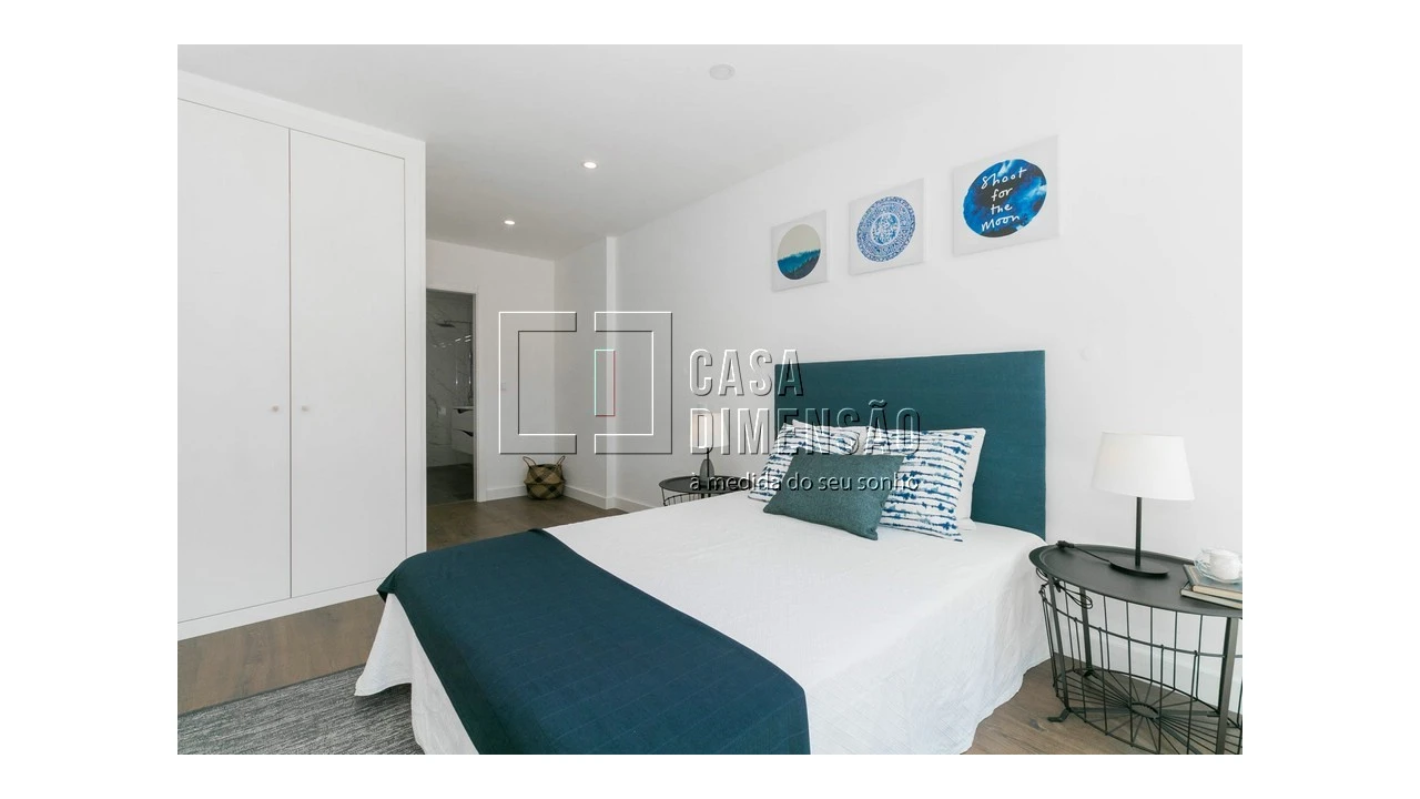 Moradia T4 para Venda em Alvalade Foto 28